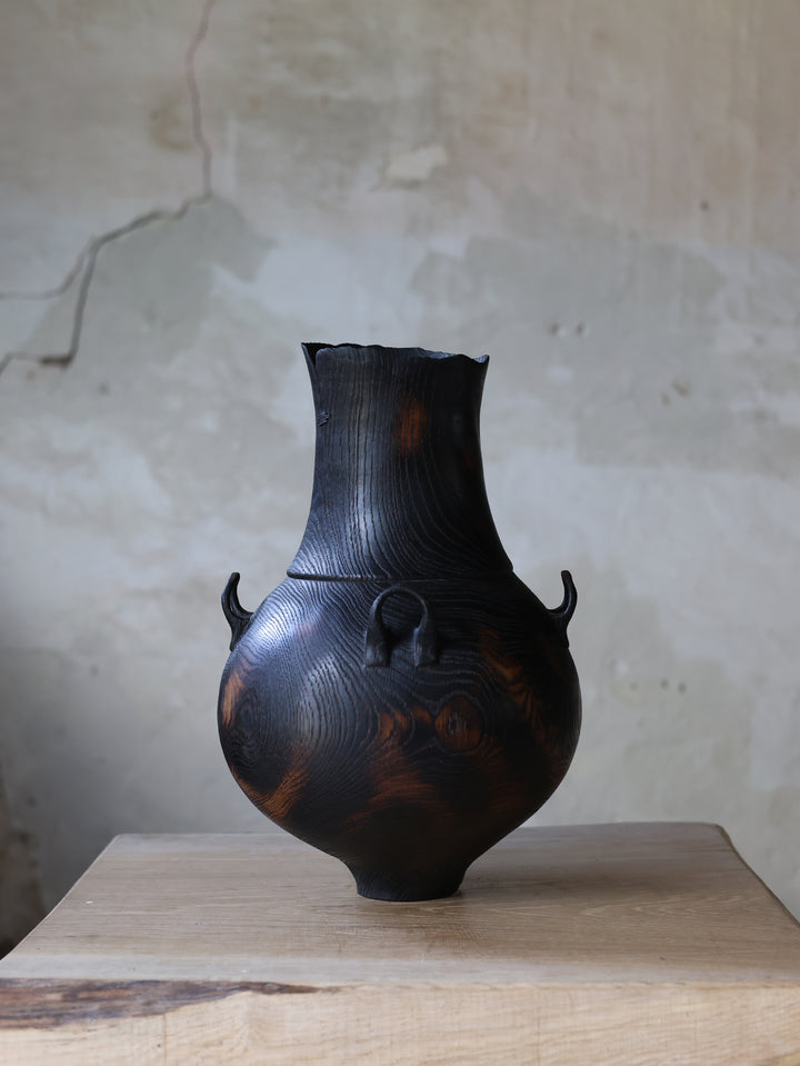 #01 Amphora I