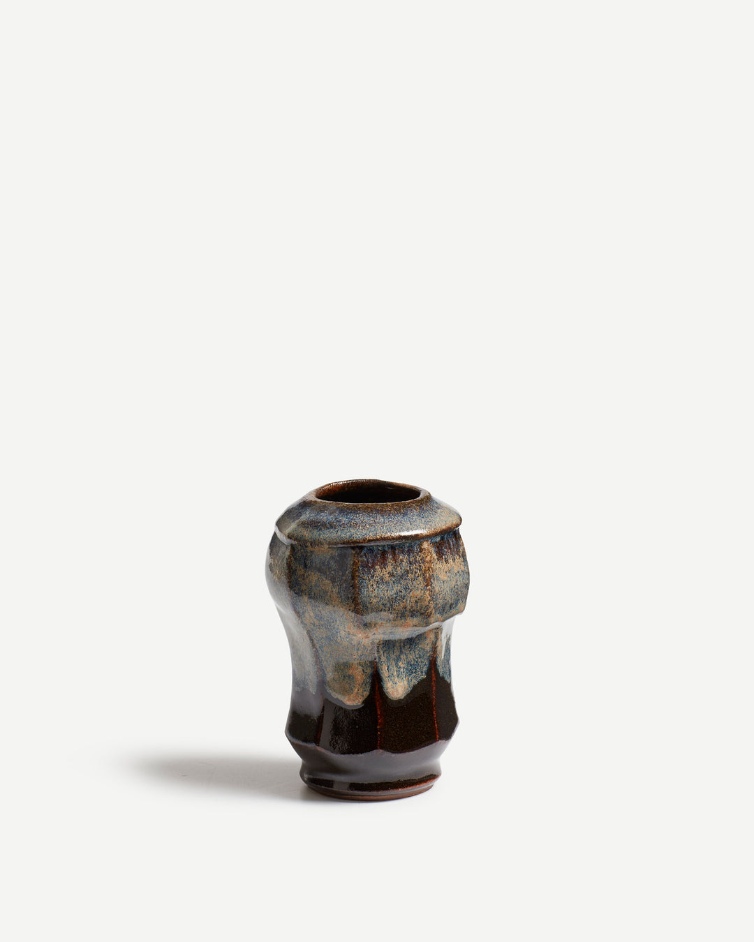 Short Bud Vase in Rutile