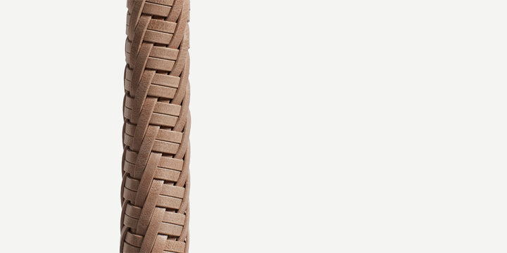 Ricasso Floor Lamp in Ecru
