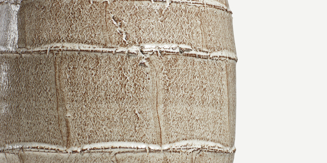 Faceted Table Lamp in Cream (Medium)