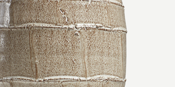 Faceted Table Lamp in Cream (Medium)